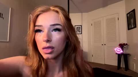 Snapshot of auriamist chatting on 3, 3, 2026 auriamist online show from 3, 3, 2026