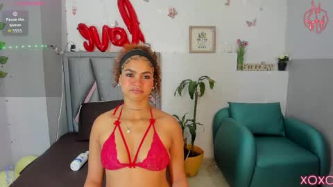 aurora_blackmont online show from 22, 5, 2026