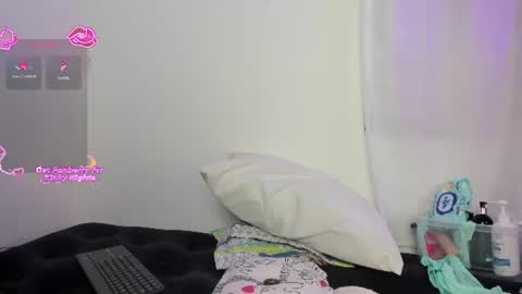 aurora_divine online show from 13, 7, 2026