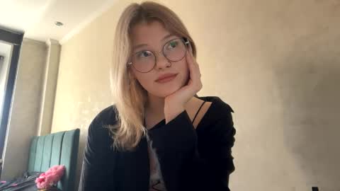 Aurora online show from 27, 4, 2026