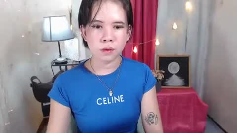 aurora xoxo online show from 4, 4, 2026