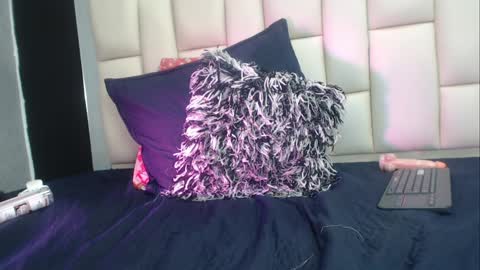 auroraa_miller online show from 24, 12, 2024