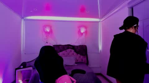 Aurora Diaz online show from 3, 11, 2025