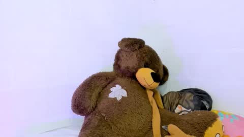 INSTAGRAM AURORA MCRY online show from 19, 1, 2025