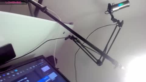 Snapshot of aurore_adams chatting on 22, 10, 2025 aurore online show from 22, 10, 2025