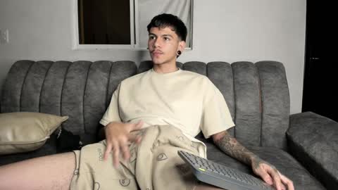 Snapshot of austin_falcon chatting on 29, 12, 2024 Austin online show from 29, 12, 2024