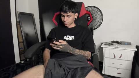 Snapshot of austin_falcon chatting on 10, 2, 2025 Austin online show from 10, 2, 2025