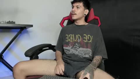 Snapshot of austin_falcon chatting on 17, 9, 2025 Austin online show from 17, 9, 2025