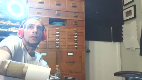 Snapshot of austinisking1916 chatting on 9, 10, 2025 Austin is King online show from 9, 10, 2025