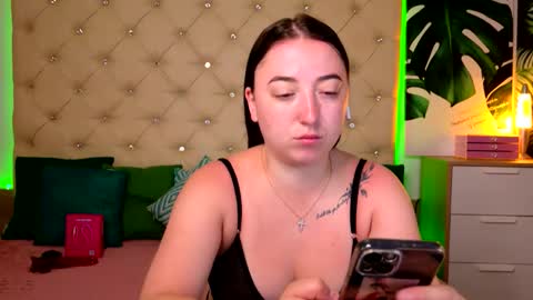 Snapshot of ava_maax chatting on 26, 5, 2026 Ava online show from 26, 5, 2026