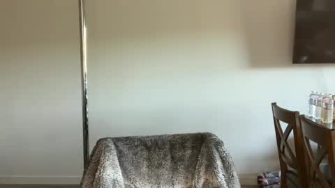 Snapshot of ava_petite_ chatting on 23, 6, 2026 Little Ava online show from 23, 6, 2026