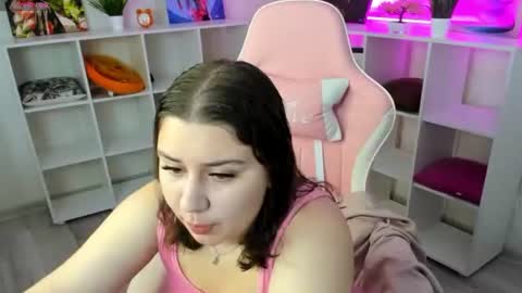 ava_sterling online show from 3, 7, 2026