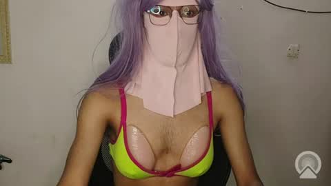 Badgirl trans69 online show from 28, 6, 2026