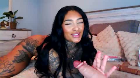 Snapshot of avaa_eve chatting on 1, 2, 2026 Ava Eve online show from 1, 2, 2026