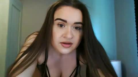 avajadey online show from 6, 3, 2025