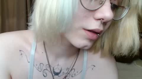 Snapshot of avaobierne chatting on 6, 6, 2026 avaobierne online show from 6, 6, 2026