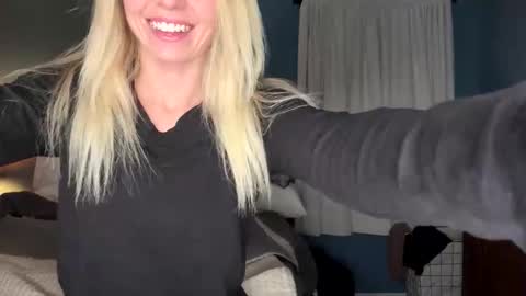 Snapshot of avarosefit chatting on 25, 2, 2026 Ava Rose online show from 25, 2, 2026