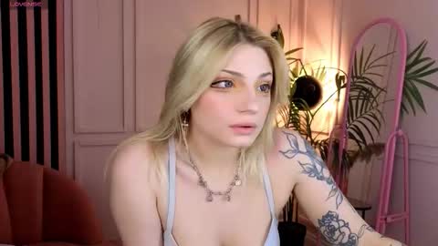 Snapshot of avasun chatting on 7, 2, 2026 avasun online show from 7, 2, 2026