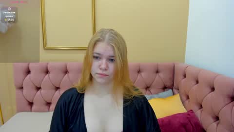 Snapshot of avasunshine_ chatting on 4, 7, 2026 Ava online show from 4, 7, 2026