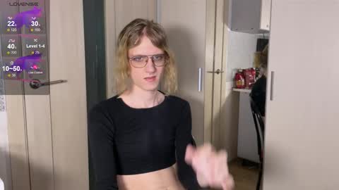 Snapshot of avery_adam chatting on 5, 2, 2026 Alex online show from 5, 2, 2026