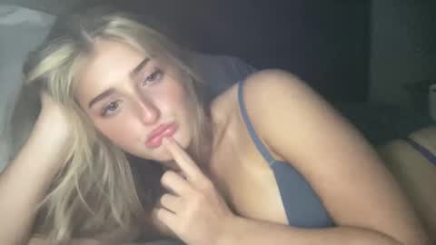 averymillerr online show from 11, 1, 2025