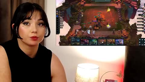 AveryWillow online show from 15, 1, 2025