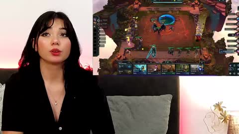 AveryWillow online show from 6, 2, 2025