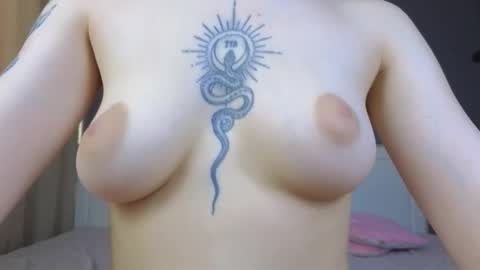 avgustina_love online show from 18, 1, 2026