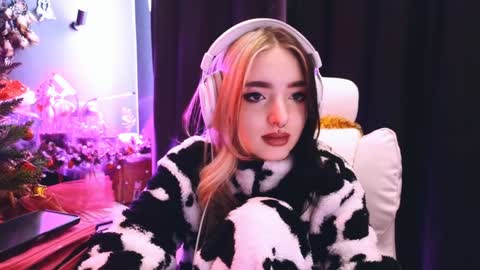 Snapshot of avi_nile chatting on 17, 1, 2025 Avriel online show from 17, 1, 2025