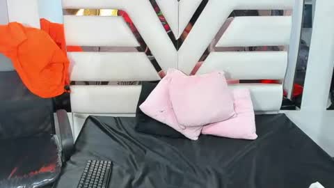 Snapshot of avi_thomsonn_ chatting on 14, 6, 2026 avi_thomsonn_ online show from 14, 6, 2026