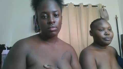 Snapshot of avian_babe1 chatting on 3, 7, 2026 avian_babe1 online show from 3, 7, 2026