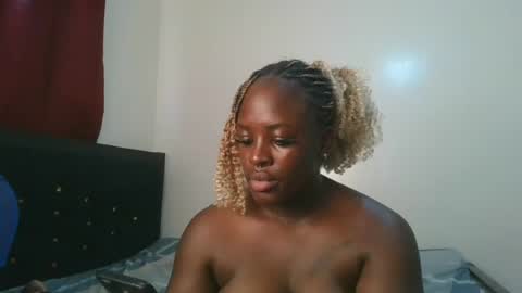 Snapshot of avian_babe1 chatting on 17, 7, 2026 avian_babe1 online show from 17, 7, 2026