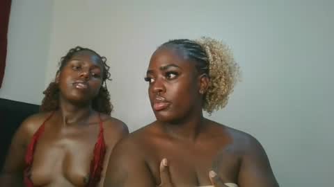 Snapshot of avian_babe1 chatting on 20, 7, 2026 avian_babe1 online show from 20, 7, 2026