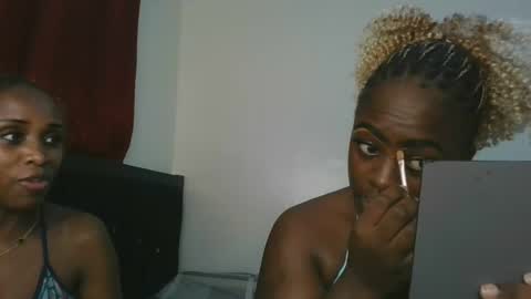 Snapshot of avian_babe1 chatting on 27, 7, 2026 avian_babe1 online show from 27, 7, 2026