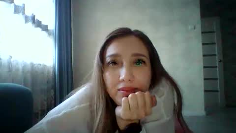 Snapshot of avinelra chatting on 8, 6, 2026 avinelra online show from 8, 6, 2026