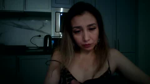 Snapshot of avinelra chatting on 16, 6, 2026 avinelra online show from 16, 6, 2026