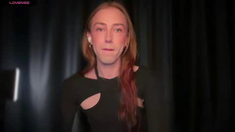 avril_pearly_ online show from 31, 5, 2026