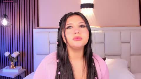 Avy  online show from 16, 4, 2026