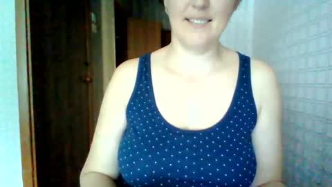 Snapshot of awesomeladyy chatting on 4, 6, 2026 awesomeladyy online show from 4, 6, 2026
