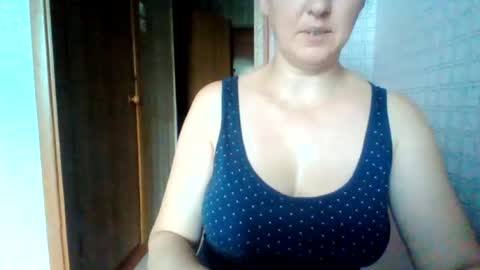 Snapshot of awesomeladyy chatting on 5, 7, 2026 awesomeladyy online show from 5, 7, 2026