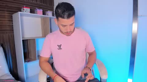 axel_grey_ online show from 24, 9, 2025