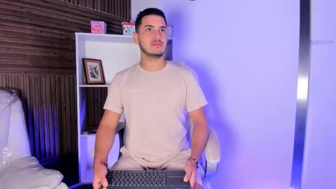 axel_grey_ online show from 25, 11, 2025