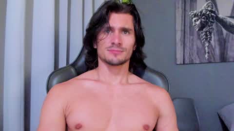 Snapshot of axel_owen chatting on 30, 12, 2024 Axel online show from 30, 12, 2024