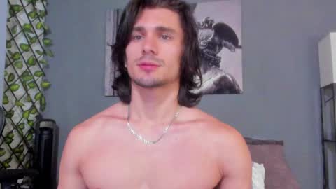 Snapshot of axel_owen chatting on 12, 1, 2025 Axel online show from 12, 1, 2025