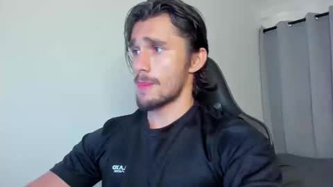 Snapshot of axel_owen chatting on 23, 9, 2025 Axel online show from 23, 9, 2025