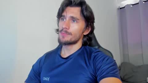 Snapshot of axel_owen chatting on 29, 9, 2025 Axel online show from 29, 9, 2025