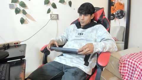 Snapshot of axel_rosse2 chatting on 3, 11, 2025 axel_rosse2 online show from 3, 11, 2025