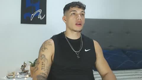 INDEPENDENT MODEL  online show from 19, 1, 2025