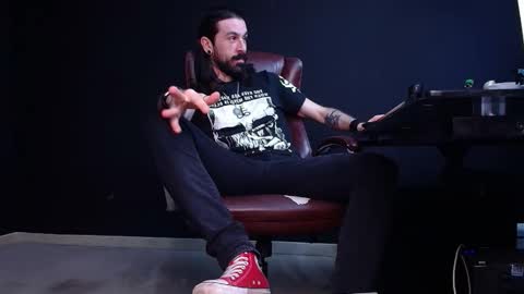 AxelColton online show from 12, 11, 2025