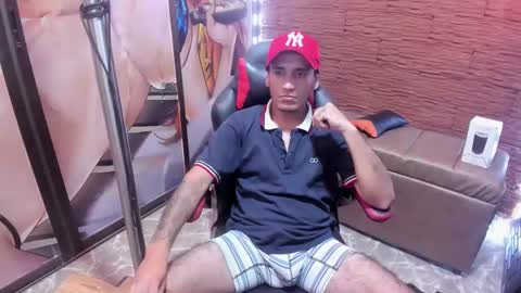 Axell Cross2 online show from 27, 1, 2025